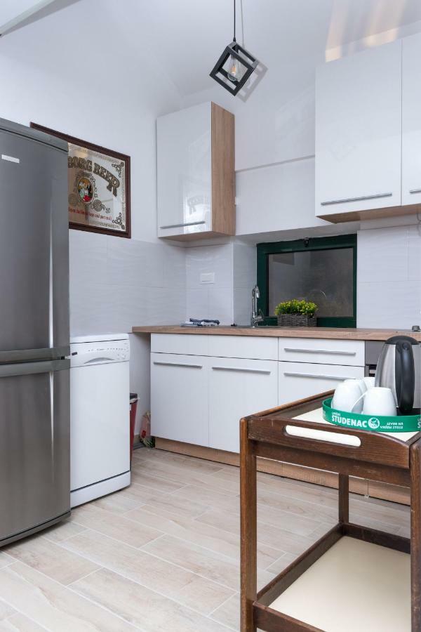Bounty Apartments シベニク エクステリア 写真